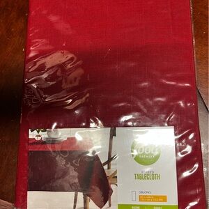 NWT-60 by 84 inch Red Rectangular Table Cloth. 100% Cotton